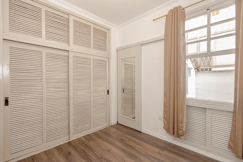 Apartamento com 2 quartos à venda, 111m2 em Rio Branco, Porto Alegre - RS - imagem 3 Foto 3 de Apartamento com 2 quartos à venda, 111m2 em Rio Branco, Porto Alegre - RS