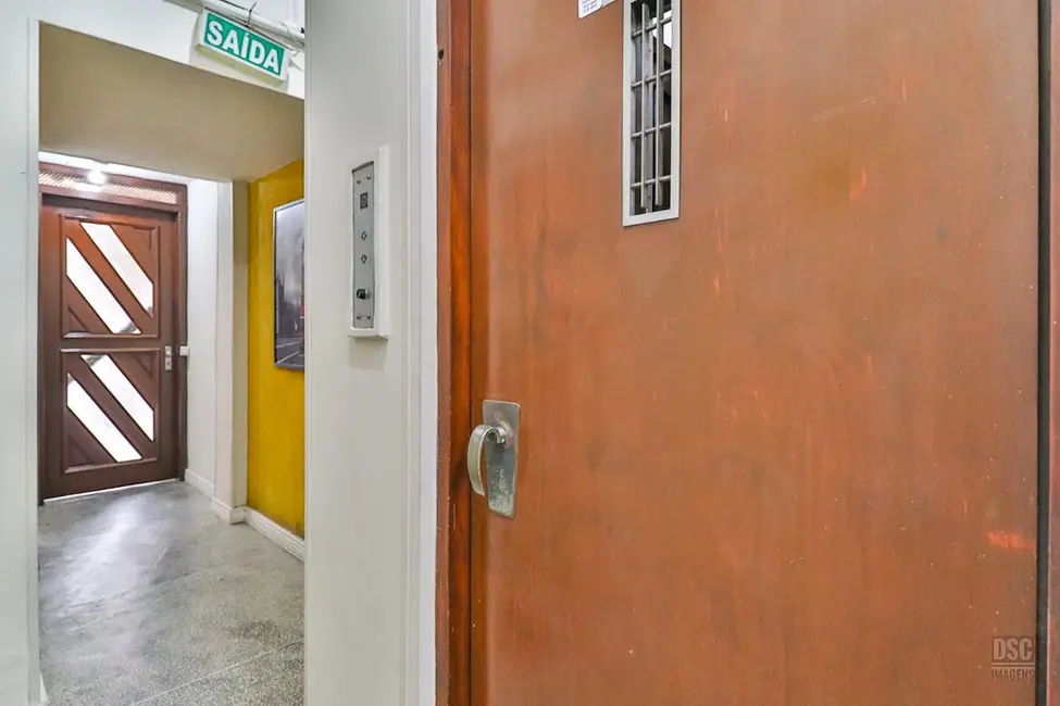 Foto 4 de Apartamento com 2 quartos à venda, 72m2 em Santana, Porto Alegre - RS