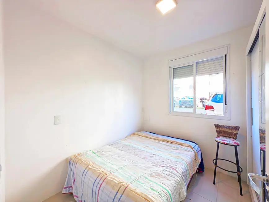 Apartamento com 2 quartos à venda, 57m2 em Cavalhada, Porto Alegre - RS - imagem 2 Foto 2 de Apartamento com 2 quartos à venda, 57m2 em Cavalhada, Porto Alegre - RS