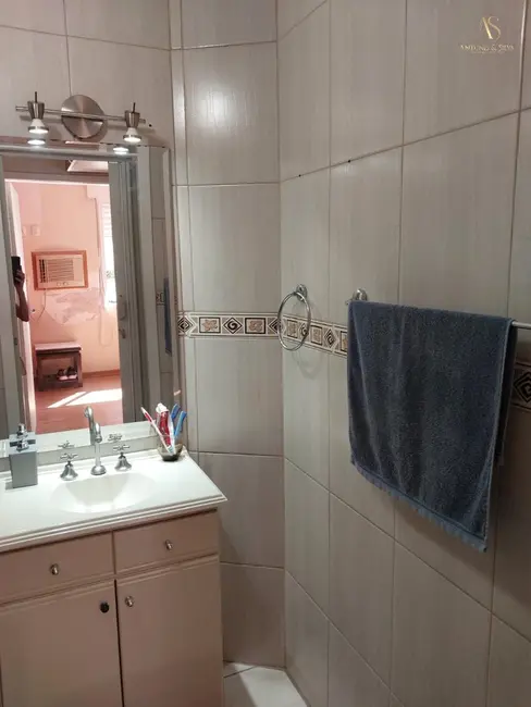 Apartamento com 1 quarto à venda, 45m2 em Vila Ipiranga, Porto Alegre - RS - imagem 8 Foto 8 de Apartamento com 1 quarto à venda, 45m2 em Vila Ipiranga, Porto Alegre - RS