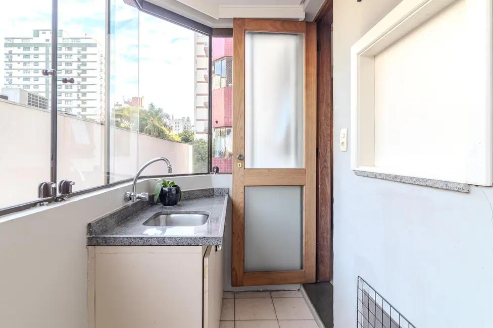 Apartamento com 2 quartos à venda, 92m2 em Mont Serrat, Porto Alegre - RS - imagem 8 Foto 8 de Apartamento com 2 quartos à venda, 92m2 em Mont Serrat, Porto Alegre - RS