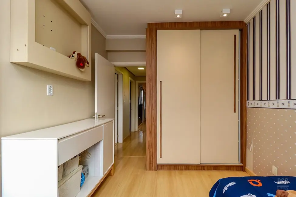 Foto 2 de Apartamento com 3 quartos à venda, 121m2 em Jardim Itu, Porto Alegre - RS