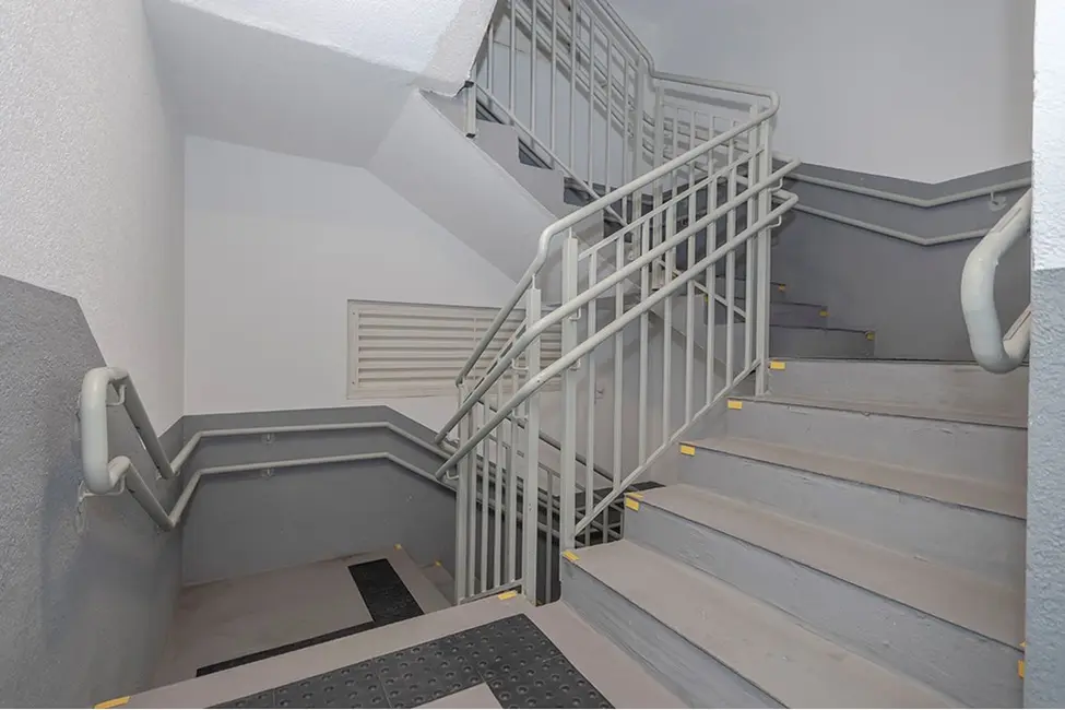 Apartamento com 2 quartos à venda, 53m2 em Jardim Lindóia, Porto Alegre - RS - imagem 3 Foto 3 de Apartamento com 2 quartos à venda, 53m2 em Jardim Lindóia, Porto Alegre - RS