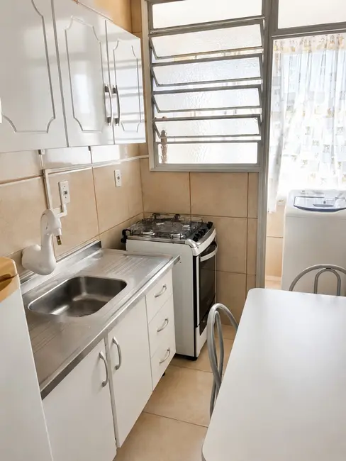 Apartamento com 2 quartos à venda, 62m2 em Vila Ipiranga, Porto Alegre - RS - imagem 8 Foto 8 de Apartamento com 2 quartos à venda, 62m2 em Vila Ipiranga, Porto Alegre - RS