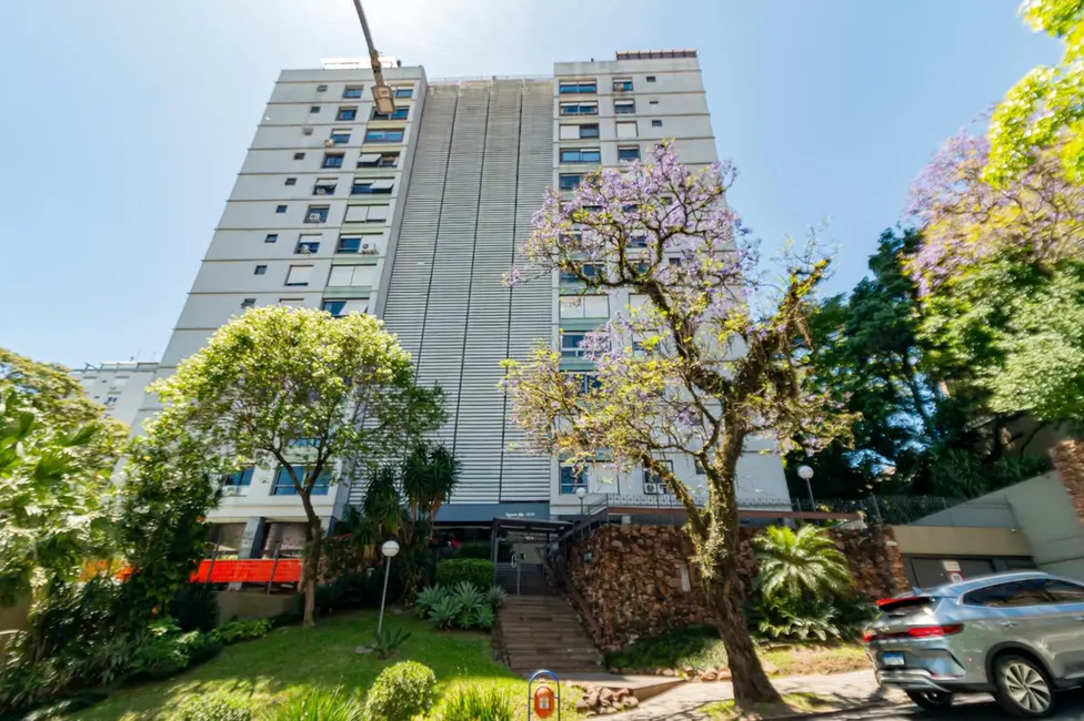 Apartamento com 3 quartos à venda, 116m2 em Rio Branco, Porto Alegre - RS - imagem 1 Foto 1 de Apartamento com 3 quartos à venda, 116m2 em Rio Branco, Porto Alegre - RS
