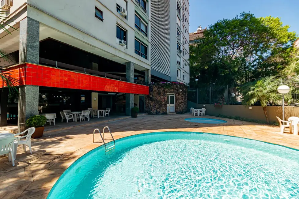 Apartamento com 3 quartos à venda, 116m2 em Rio Branco, Porto Alegre - RS - imagem 9 Foto 9 de Apartamento com 3 quartos à venda, 116m2 em Rio Branco, Porto Alegre - RS