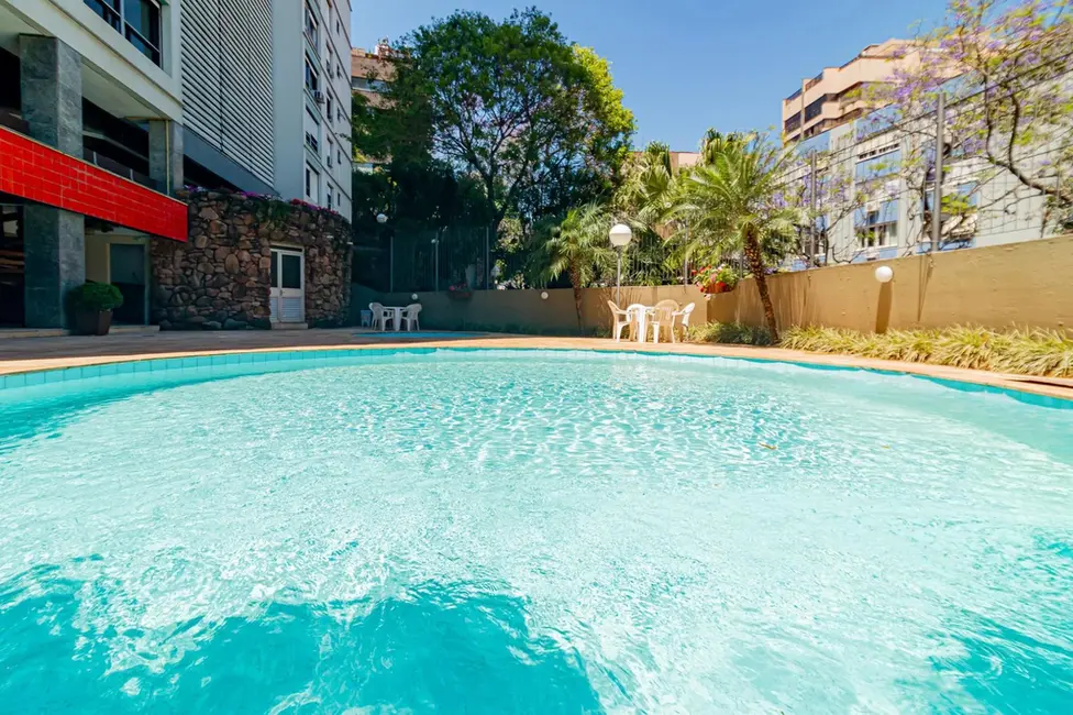 Apartamento com 3 quartos à venda, 116m2 em Rio Branco, Porto Alegre - RS - imagem 8 Foto 8 de Apartamento com 3 quartos à venda, 116m2 em Rio Branco, Porto Alegre - RS