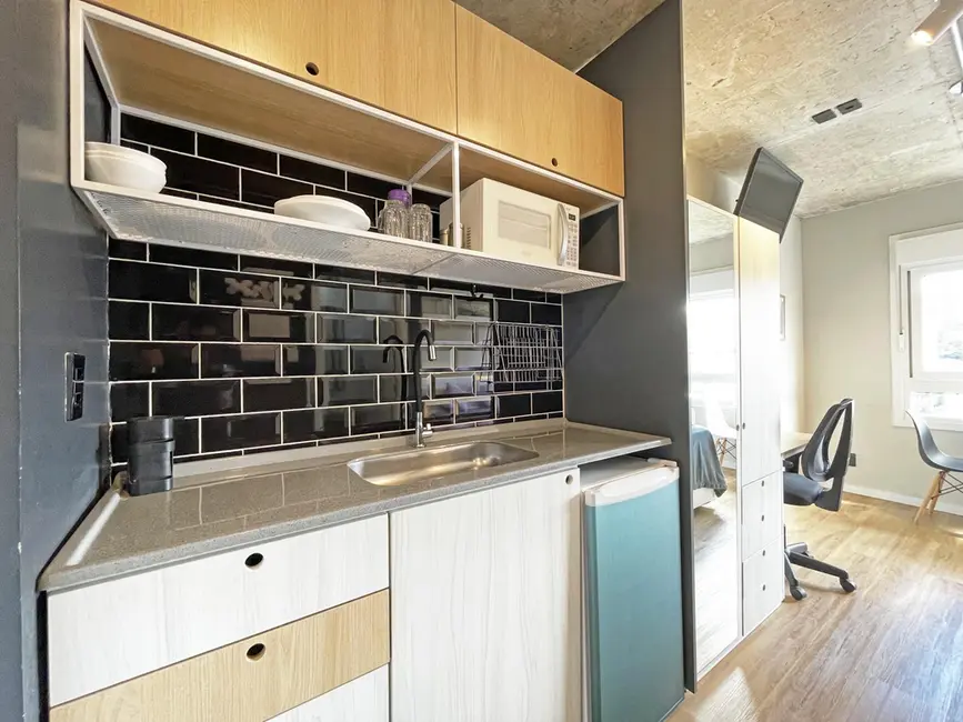 Foto 2 de Apartamento com 1 quarto à venda, 19m2 em Santa Cecília, Porto Alegre - RS