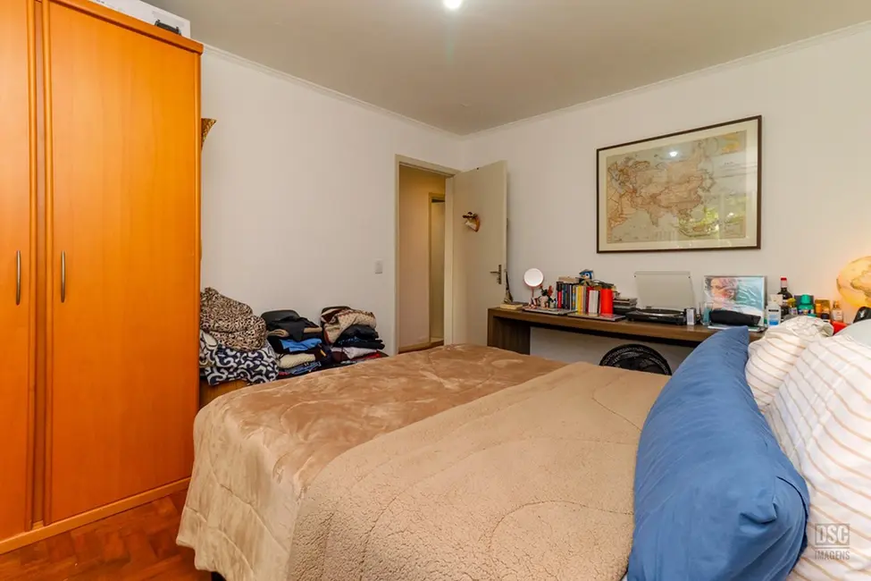 Foto 6 de Apartamento com 2 quartos à venda, 70m2 em Auxiliadora, Porto Alegre - RS