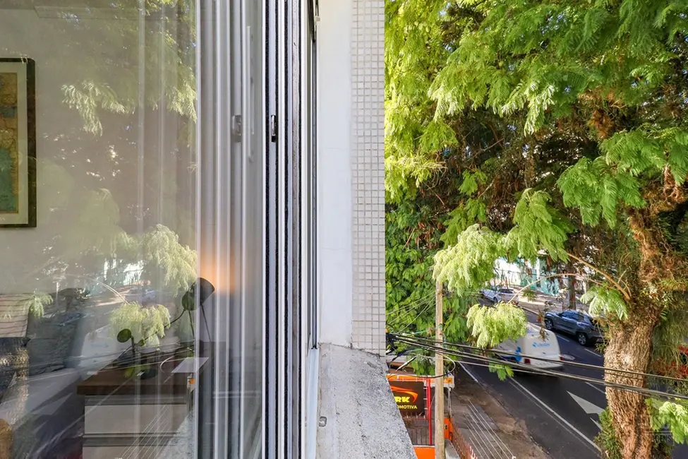 Foto 4 de Apartamento com 2 quartos à venda, 70m2 em Auxiliadora, Porto Alegre - RS