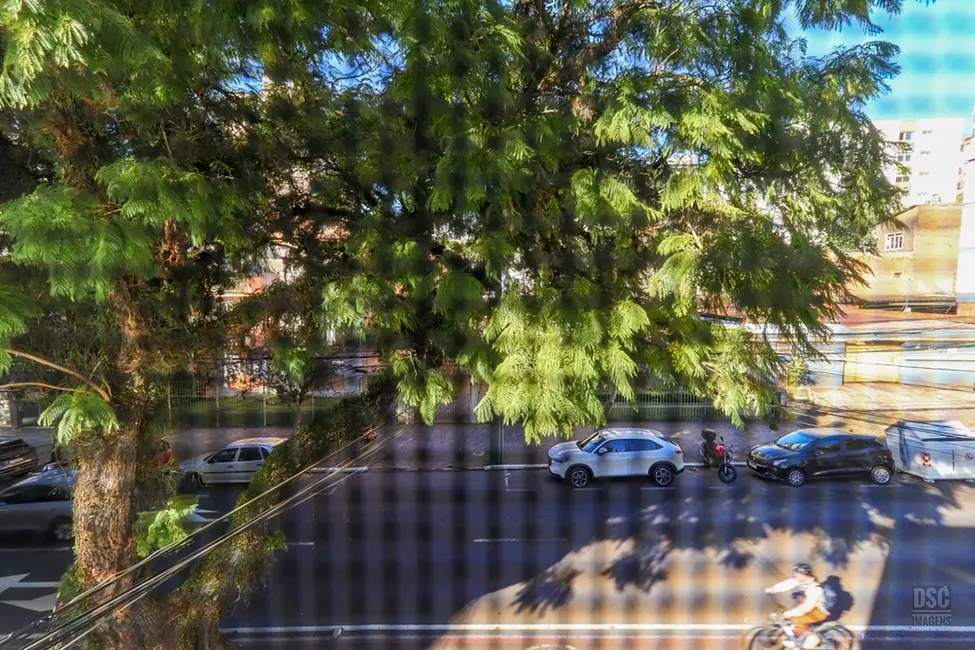 Foto 5 de Apartamento com 2 quartos à venda, 70m2 em Auxiliadora, Porto Alegre - RS