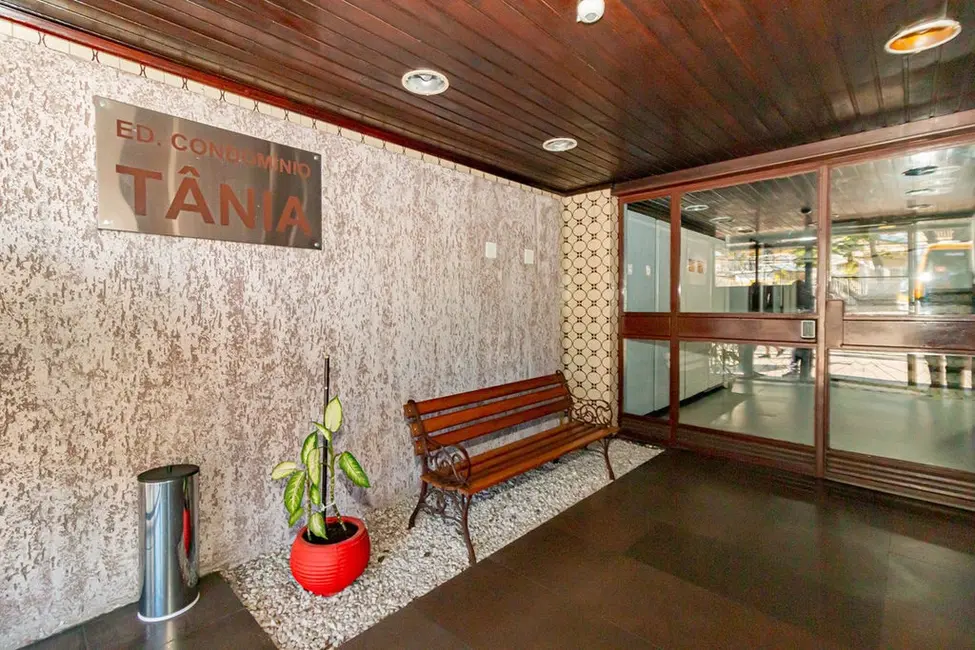 Apartamento com 3 quartos à venda, 115m2 em Petrópolis, Porto Alegre - RS - imagem 7 Foto 7 de Apartamento com 3 quartos à venda, 115m2 em Petrópolis, Porto Alegre - RS