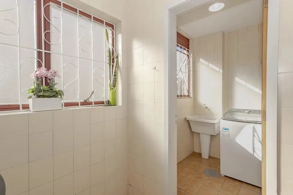 Foto 6 de Apartamento com 2 quartos à venda, 75m2 em Petrópolis, Porto Alegre - RS