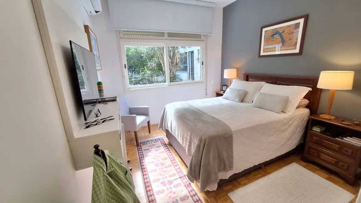 Foto 3 de Apartamento com 2 quartos à venda, 77m2 em Moinhos de Vento, Porto Alegre - RS
