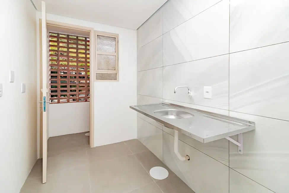 Apartamento com 2 quartos à venda, 54m2 em Praia de Belas, Porto Alegre - RS - imagem 4 Foto 4 de Apartamento com 2 quartos à venda, 54m2 em Praia de Belas, Porto Alegre - RS