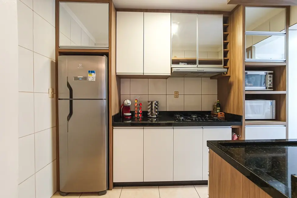 Foto 2 de Apartamento com 2 quartos à venda, 51m2 em Vila Nova, Porto Alegre - RS