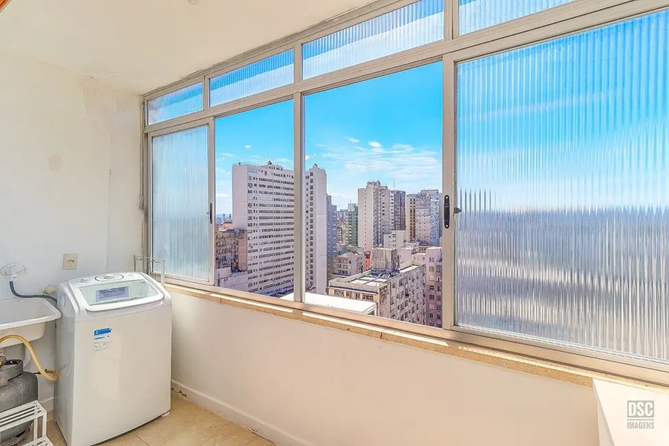 Apartamento com 1 quarto à venda, 34m2 em Centro Histórico, Porto Alegre - RS - imagem 4 Foto 4 de Apartamento com 1 quarto à venda, 34m2 em Centro Histórico, Porto Alegre - RS