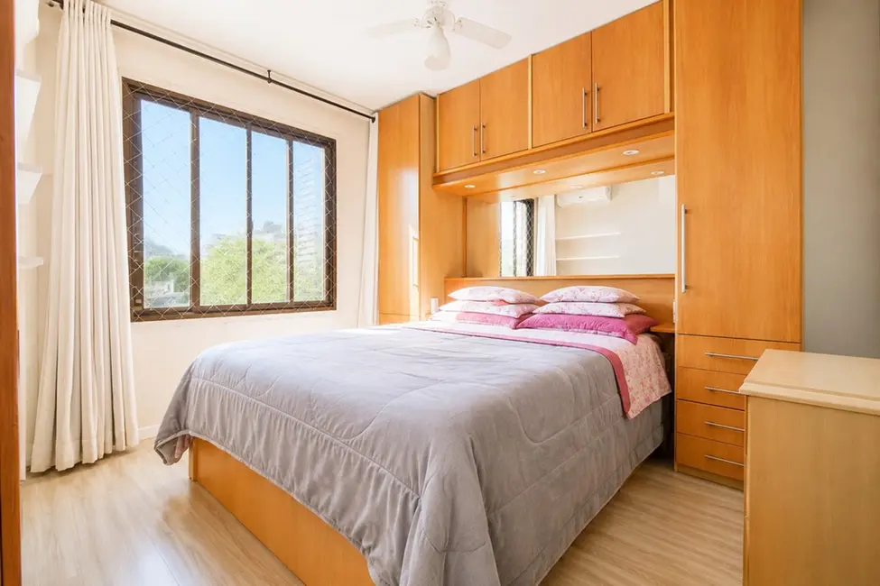 Foto 6 de Apartamento com 2 quartos à venda, 72m2 em Tristeza, Porto Alegre - RS