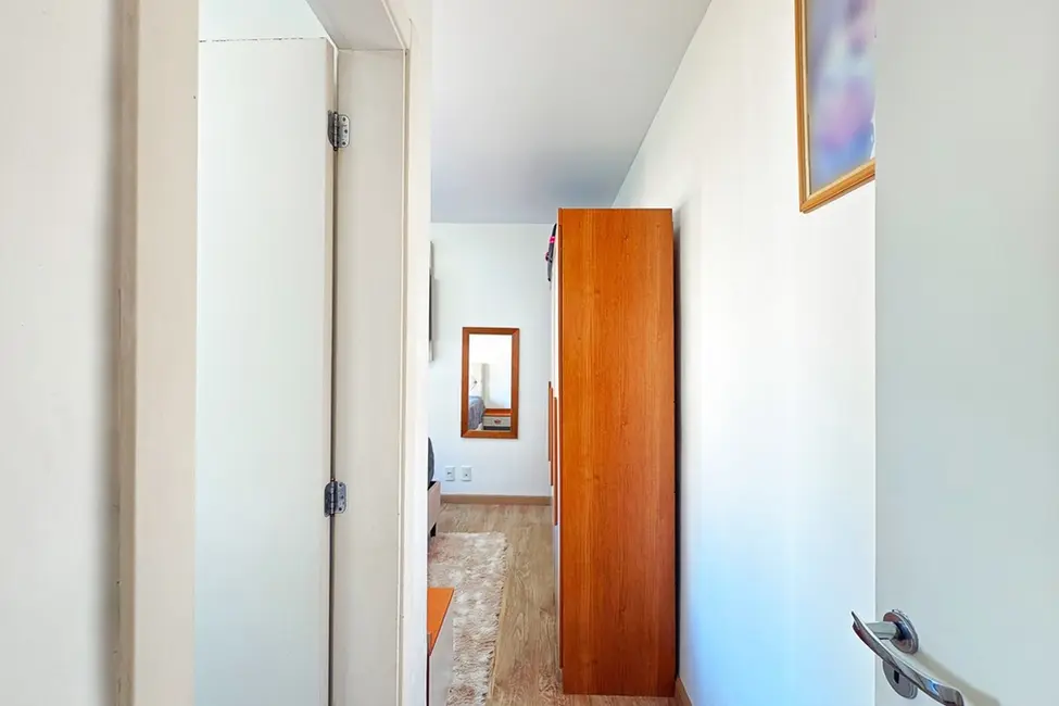 Apartamento com 3 quartos à venda, 61m2 em Cavalhada, Porto Alegre - RS - imagem 5 Foto 5 de Apartamento com 3 quartos à venda, 61m2 em Cavalhada, Porto Alegre - RS