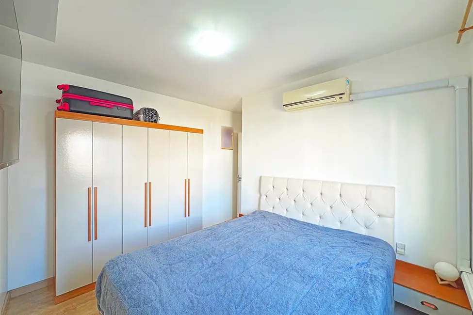 Apartamento com 3 quartos à venda, 61m2 em Cavalhada, Porto Alegre - RS - imagem 8 Foto 8 de Apartamento com 3 quartos à venda, 61m2 em Cavalhada, Porto Alegre - RS