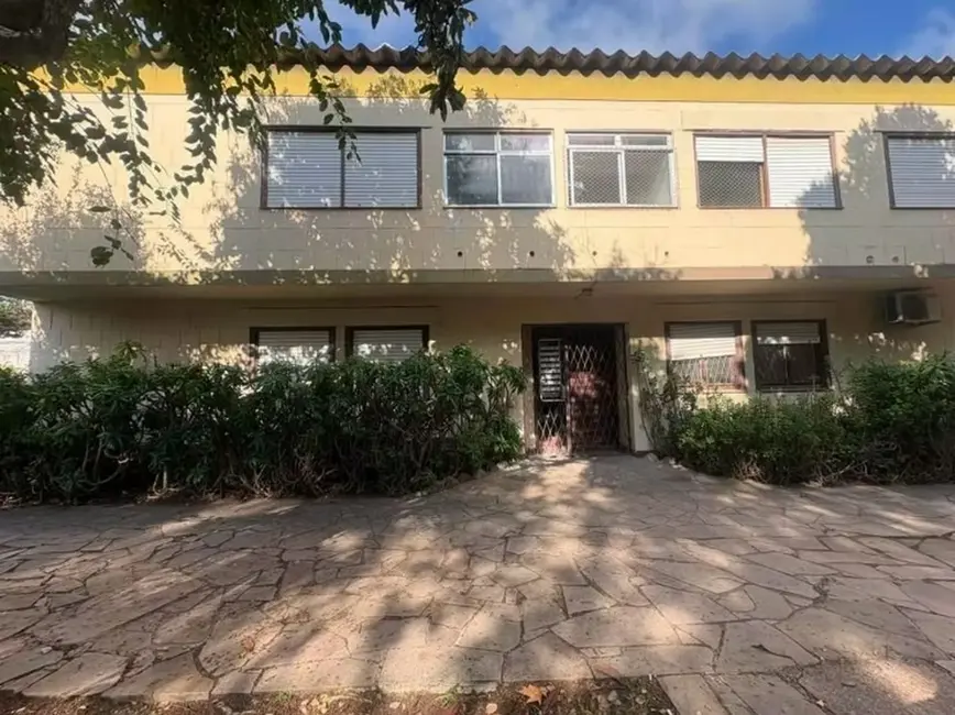 Apartamento com 1 quarto à venda, 32m2 em Santana, Porto Alegre - RS - imagem 2 Foto 2 de Apartamento com 1 quarto à venda, 32m2 em Santana, Porto Alegre - RS