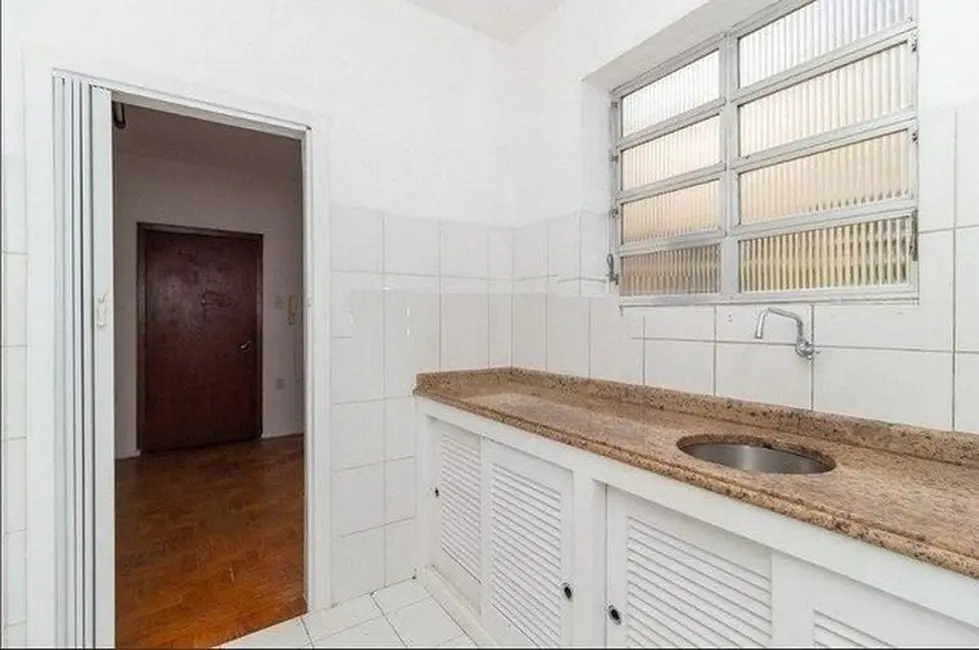 Apartamento com 1 quarto à venda, 24m2 em Menino Deus, Porto Alegre - RS - imagem 2 Foto 2 de Apartamento com 1 quarto à venda, 24m2 em Menino Deus, Porto Alegre - RS