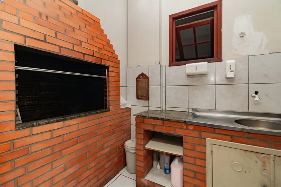 Apartamento com 3 quartos à venda, 121m2 em Centro Histórico, Porto Alegre - RS - imagem 6 Foto 6 de Apartamento com 3 quartos à venda, 121m2 em Centro Histórico, Porto Alegre - RS