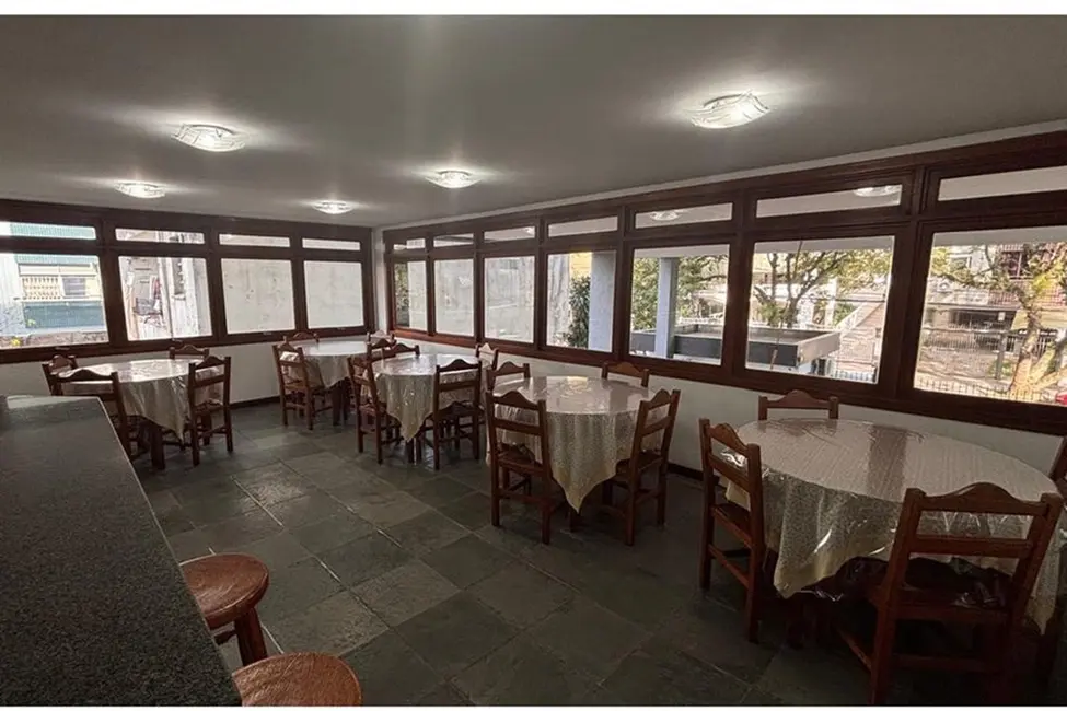 Apartamento com 2 quartos à venda, 71m2 em Menino Deus, Porto Alegre - RS - imagem 4 Foto 4 de Apartamento com 2 quartos à venda, 71m2 em Menino Deus, Porto Alegre - RS