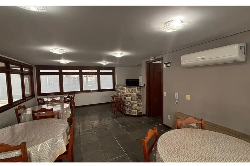 Apartamento com 2 quartos à venda, 71m2 em Menino Deus, Porto Alegre - RS - imagem 7 Foto 7 de Apartamento com 2 quartos à venda, 71m2 em Menino Deus, Porto Alegre - RS