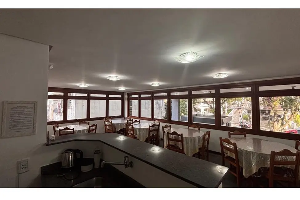Apartamento com 2 quartos à venda, 71m2 em Menino Deus, Porto Alegre - RS - imagem 6 Foto 6 de Apartamento com 2 quartos à venda, 71m2 em Menino Deus, Porto Alegre - RS