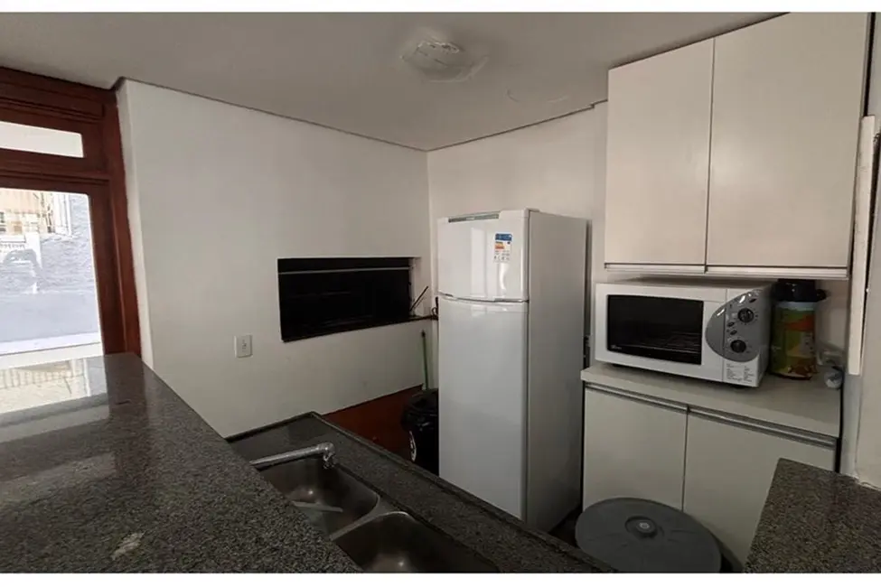 Apartamento com 2 quartos à venda, 71m2 em Menino Deus, Porto Alegre - RS - imagem 5 Foto 5 de Apartamento com 2 quartos à venda, 71m2 em Menino Deus, Porto Alegre - RS