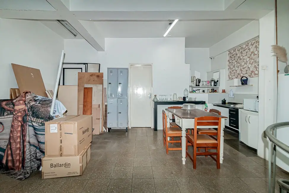 Sala Comercial à venda, 126m2 em Centro Histórico, Porto Alegre - RS - imagem 6 Foto 6 de Sala Comercial à venda, 126m2 em Centro Histórico, Porto Alegre - RS