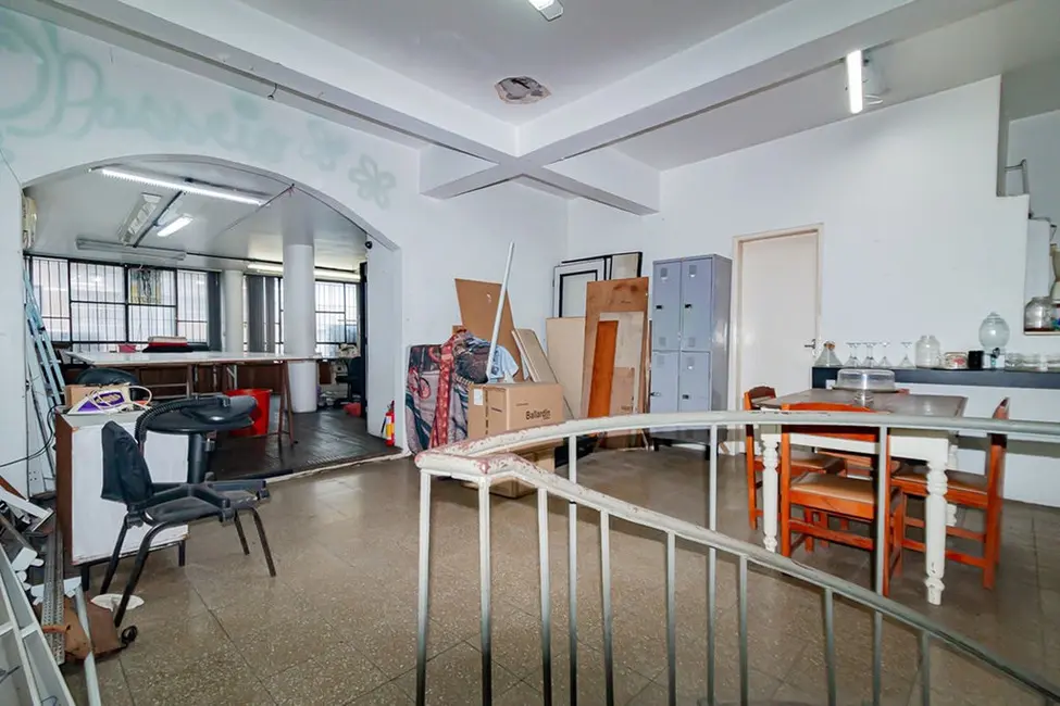 Sala Comercial à venda, 126m2 em Centro Histórico, Porto Alegre - RS - imagem 2 Foto 2 de Sala Comercial à venda, 126m2 em Centro Histórico, Porto Alegre - RS