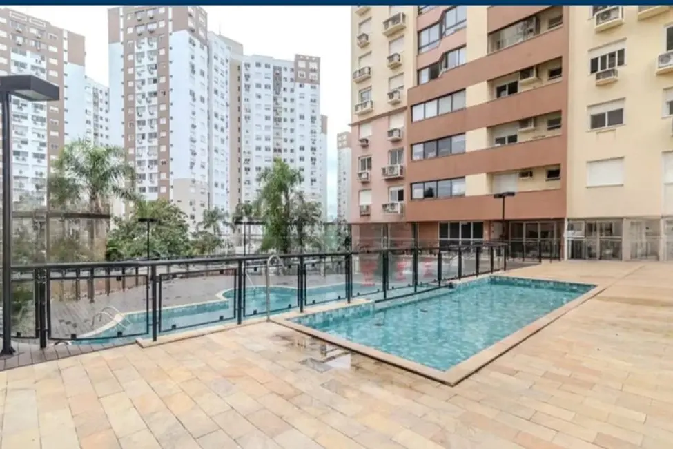 Apartamento com 3 quartos à venda, 95m2 em Vila Ipiranga, Porto Alegre - RS - imagem 6 Foto 6 de Apartamento com 3 quartos à venda, 95m2 em Vila Ipiranga, Porto Alegre - RS