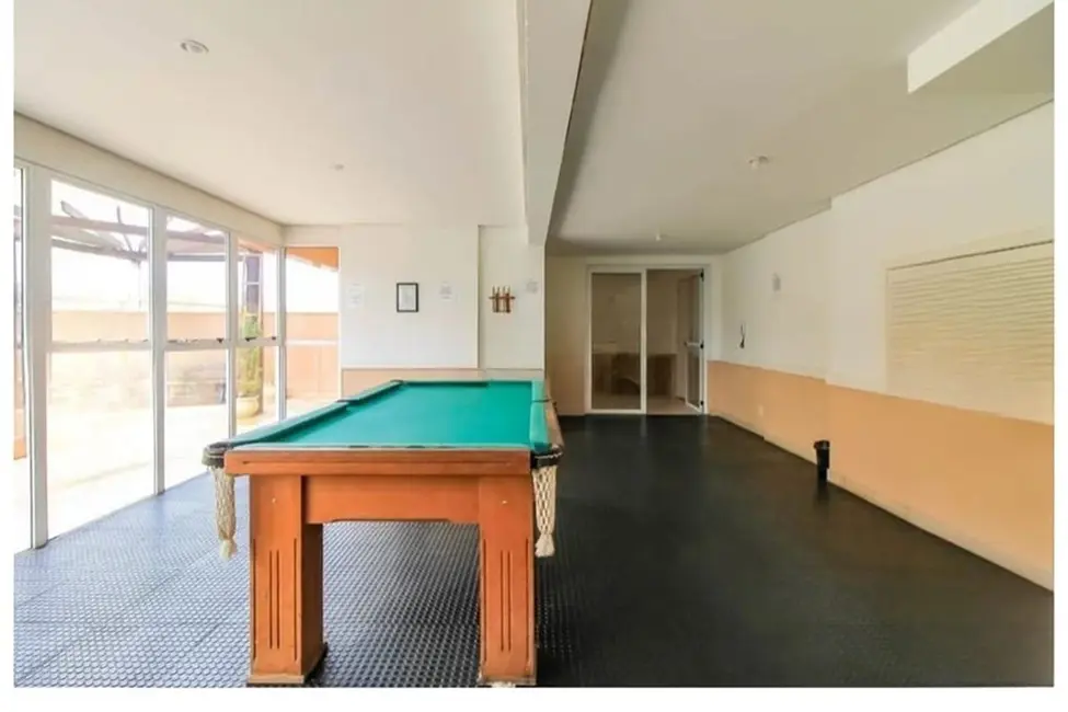 Apartamento com 3 quartos à venda, 95m2 em Vila Ipiranga, Porto Alegre - RS - imagem 8 Foto 8 de Apartamento com 3 quartos à venda, 95m2 em Vila Ipiranga, Porto Alegre - RS