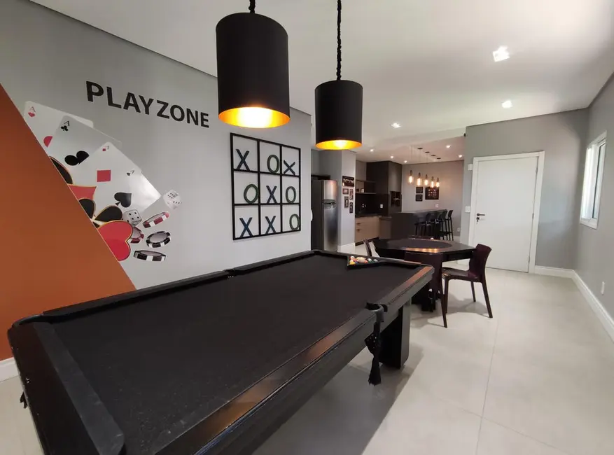 Apartamento com 3 quartos à venda, 68m2 em Santo Antônio, Porto Alegre - RS - imagem 6 Foto 6 de Apartamento com 3 quartos à venda, 68m2 em Santo Antônio, Porto Alegre - RS
