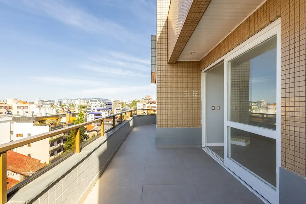 Cobertura com 3 quartos à venda, 277m2 em Jardim Lindóia, Porto Alegre - RS - imagem 7 Foto 7 de Cobertura com 3 quartos à venda, 277m2 em Jardim Lindóia, Porto Alegre - RS