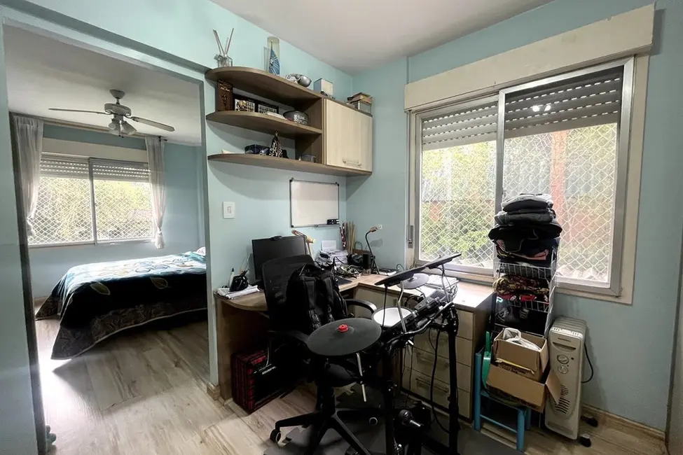 Foto 2 de Apartamento com 3 quartos à venda, 79m2 em Cristal, Porto Alegre - RS