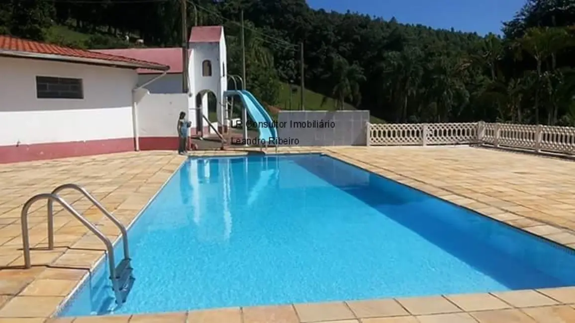 Chácara com 6 quartos à venda, 350m2 em Pinhalzinho - SP - imagem 4 Foto 4 de Chácara com 6 quartos à venda, 350m2 em Pinhalzinho - SP