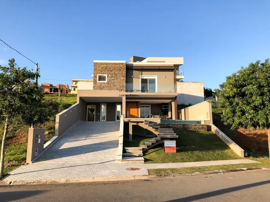 Casa de Condomínio com 3 quartos à venda, 270m2 em Braganca Paulista - SP - imagem 1 Foto 1 de Casa de Condomínio com 3 quartos à venda, 270m2 em Braganca Paulista - SP