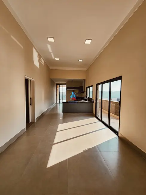 Foto 2 de Casa com 3 quartos à venda, 230m2 em Braganca Paulista - SP