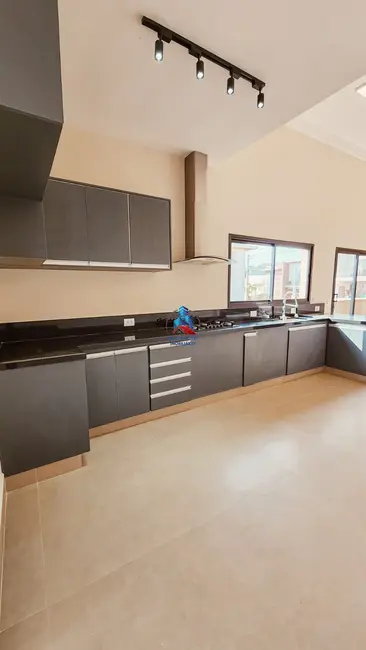 Foto 5 de Casa com 3 quartos à venda, 230m2 em Braganca Paulista - SP
