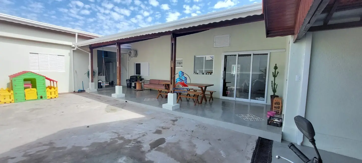 Foto 1 de Casa com 3 quartos à venda, 188m2 em Vila Mota, Braganca Paulista - SP