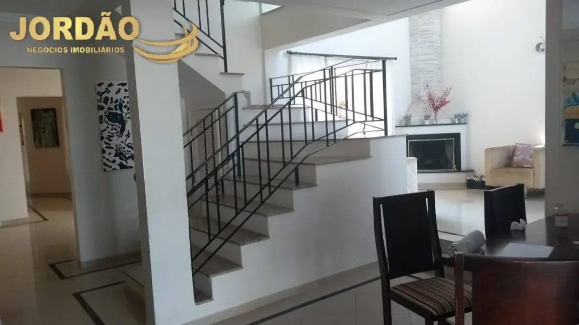 Foto 1 de Casa de Condomínio com 4 quartos à venda em Alphaville, Santana De Parnaiba - SP