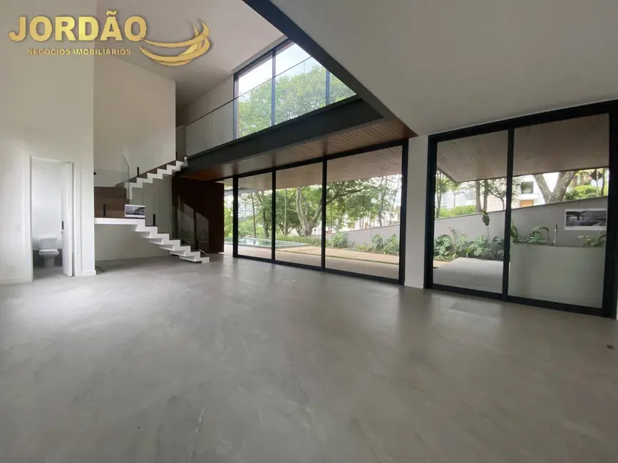 Casa de Condomínio com 4 quartos à venda e para alugar em Tamboré, Santana De Parnaiba - SP - imagem 6 Foto 6 de Casa de Condomínio com 4 quartos à venda e para alugar em Tamboré, Santana De Parnaiba - SP