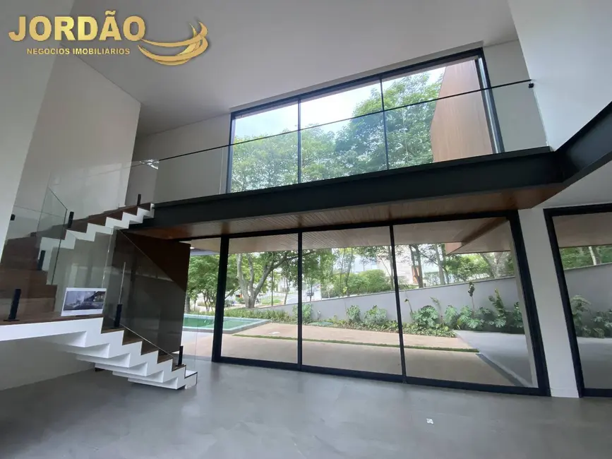 Casa de Condomínio com 4 quartos à venda e para alugar em Tamboré, Santana De Parnaiba - SP - imagem 9 Foto 9 de Casa de Condomínio com 4 quartos à venda e para alugar em Tamboré, Santana De Parnaiba - SP