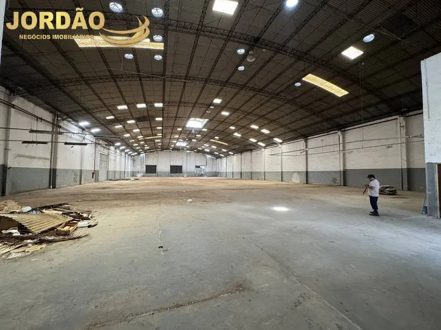 Armazém / Galpão para alugar, 6293m2 em Centro, Barueri - SP - imagem 4 Foto 4 de Armazém / Galpão para alugar, 6293m2 em Centro, Barueri - SP