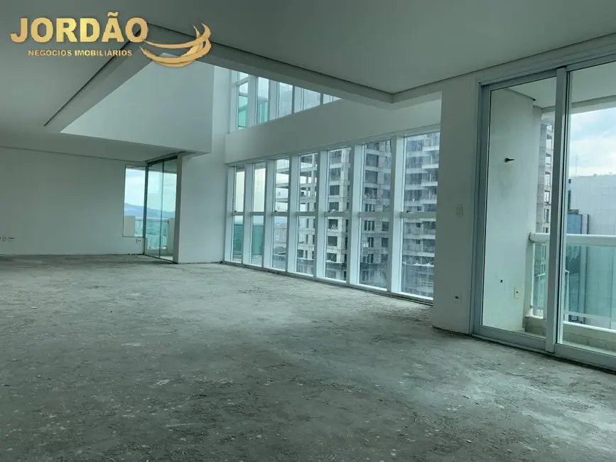 Foto 1 de Apartamento com 4 quartos à venda, 750m2 em Alphaville Industrial, Barueri - SP