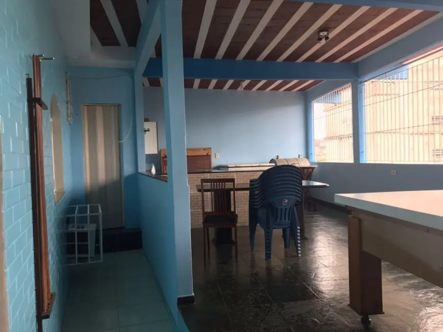 Foto 2 de Casa com 3 quartos à venda, 498m2 em Vila Campanaro, Duque De Caxias - RJ