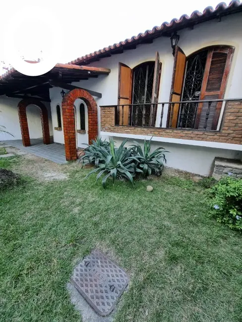 Foto 2 de Casa com 4 quartos à venda e para alugar, 360m2 em Jardim Vinte e Cinco de Agosto, Duque De Caxias - RJ